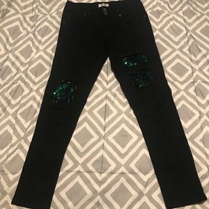Long mudd youth size 14 kid pants. Sequins